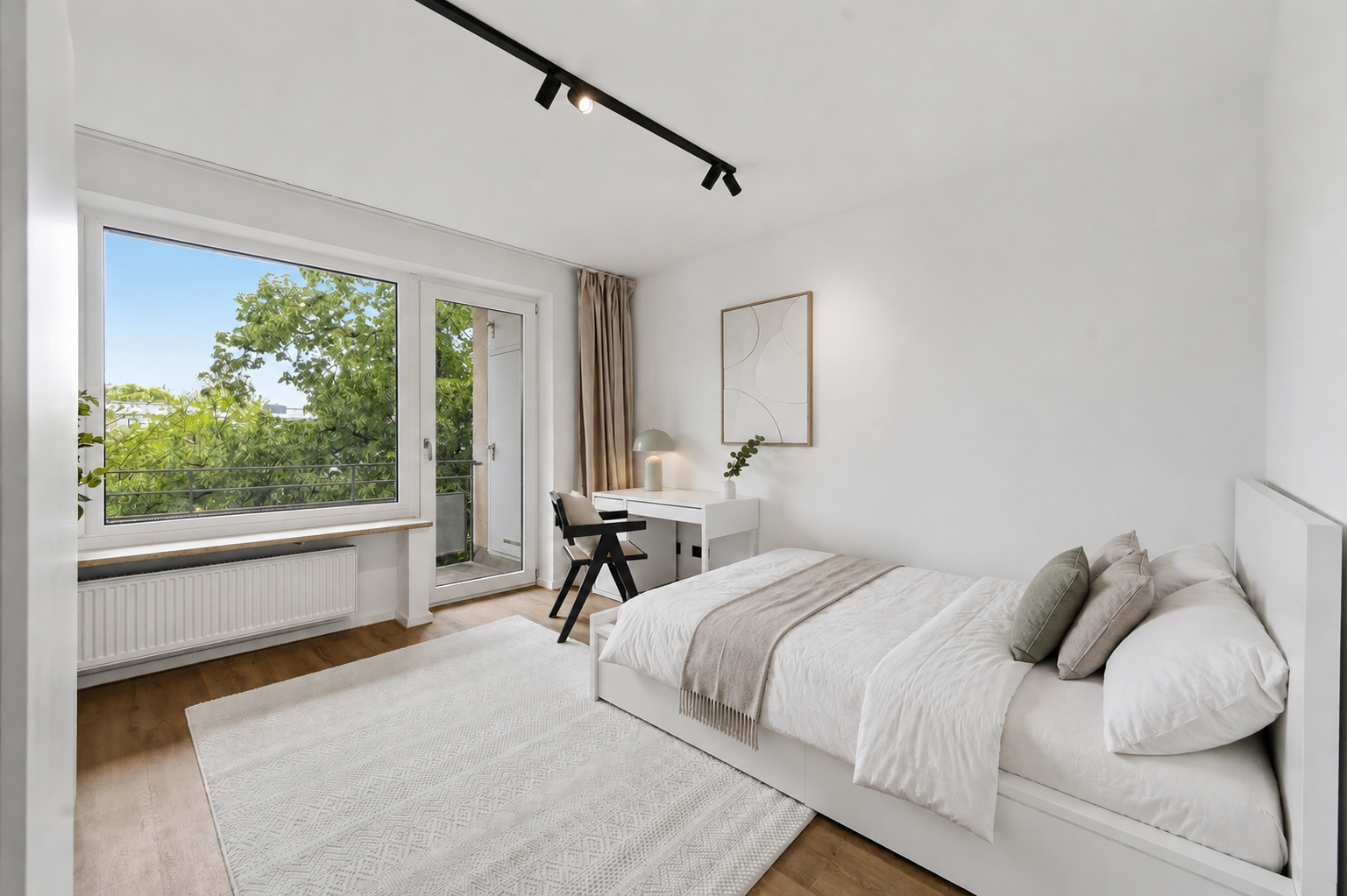 Großzügiges WG-Zimmer mit eigenem Balkon in Berg am Laim — 2