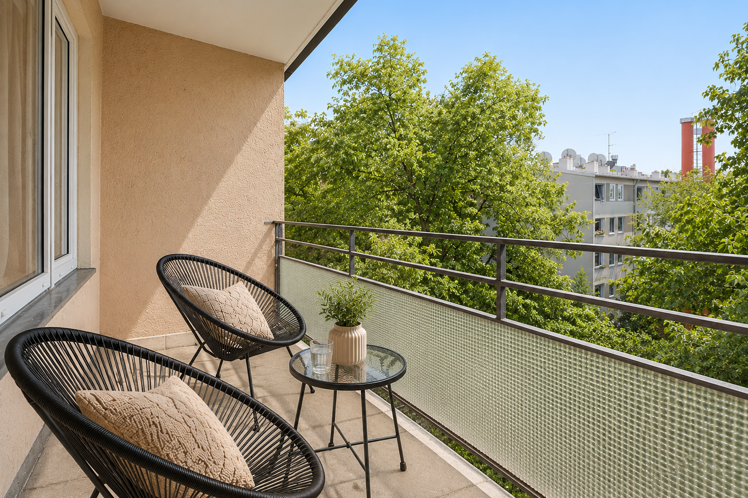 Großzügiges WG-Zimmer mit eigenem Balkon in Berg am Laim — 3