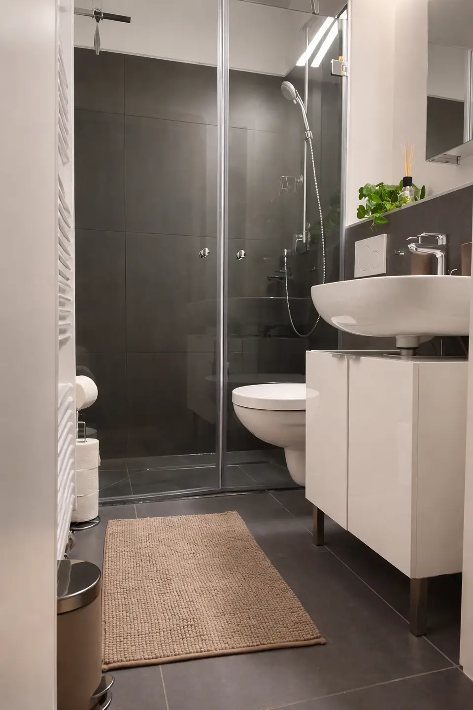 MAXIMALER KOMFORT: Vom Bett bis zum Handtuch – Dein fertiges Luxus-Studio — 2